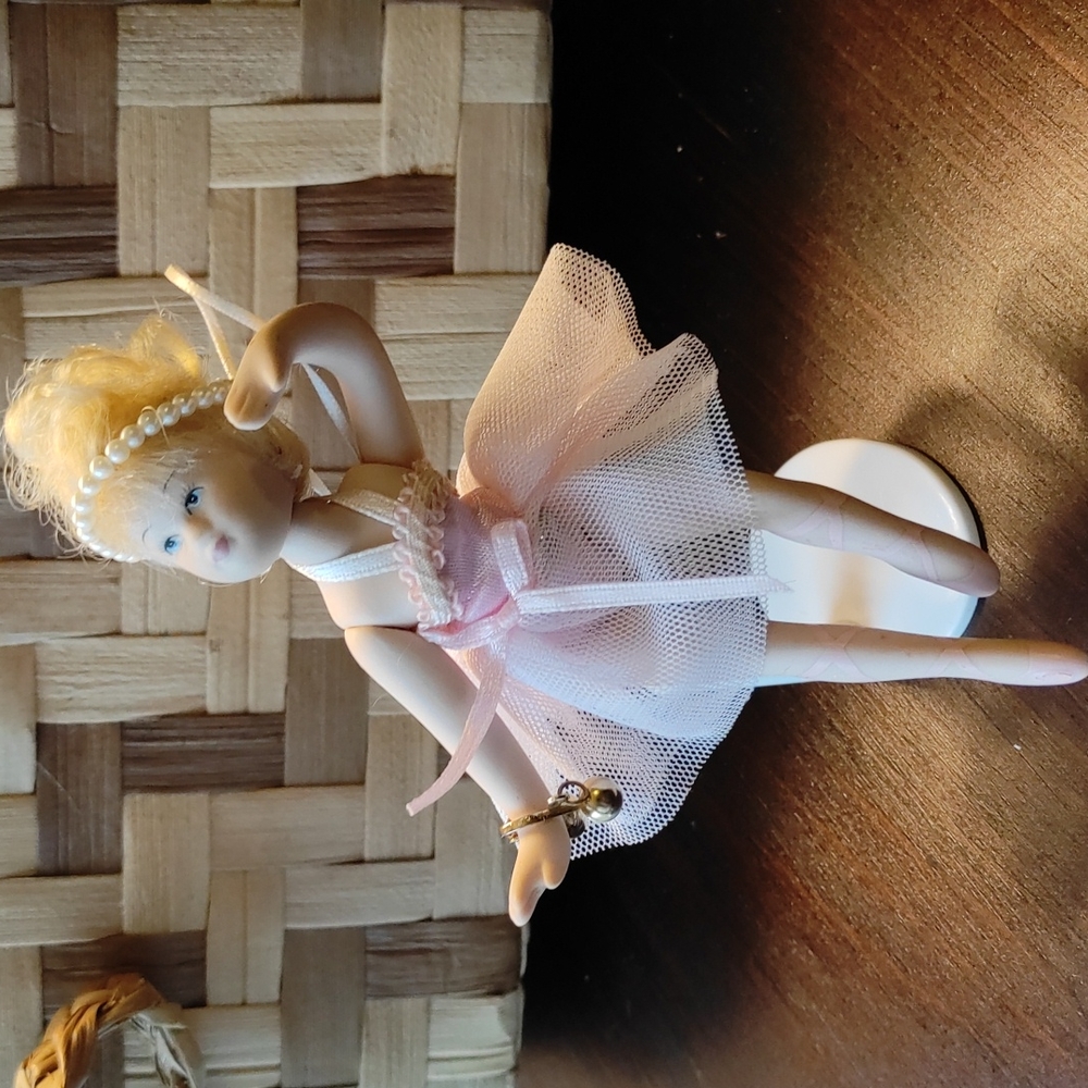 Porcelain Ballet doll 6"